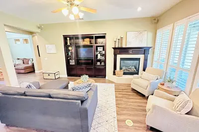 Image de Large family friendly home for all occasions!