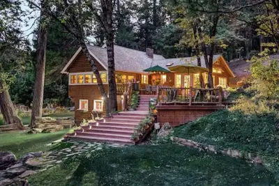 Image de Keddie Wye House - Private Half Mile Trail and Swimming Hole