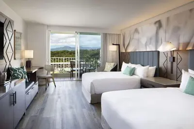 Image de 4 Comfortable Rooms w/ Ocean View! Steps Away from Kalapaki Beach! Outdoor Pool!