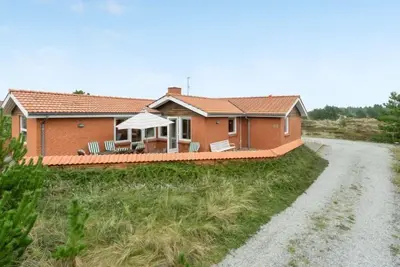 Image de \"Lisemarie\" - 800m from the sea by Interhome