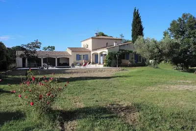 Image de Villa 'Mas De La Tourrache' avec piscine privée, Wi-Fi et climatisation
