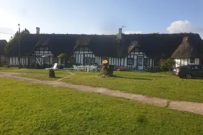 Image de Chaumière du château d'ô et sa petite ferme au calme a la campagne