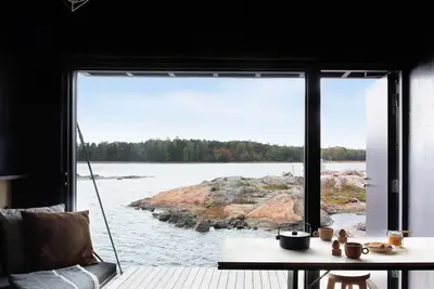 Majamaja off-grid cabin in the heart of the Helsinki archipelago