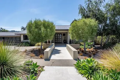 Image de Quail House - Contemporary Comfort in Quail Lodge