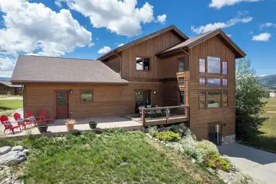 Image de Beautiful 6 Bdr in Heart of the Rockies, Ski, Hot Tub, Rocky Mtn National Park!