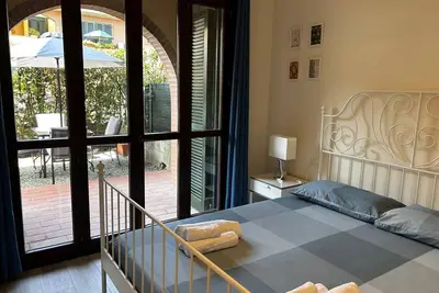 Image de Tea House. Apartment surrounded by greenery with garden, near the center of Lucca