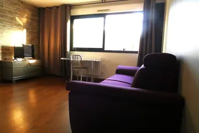 Image de Appartement F2, proche du métro.