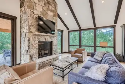 Image de Aspen Peaks Overlook - Private Hot Tub & Fire Pit
