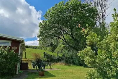 Image de Llansteffan Cabin, Cosy, Two bedrooms, private garden, 5 minutes from the beach
