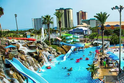Image de 🎉Steps to Beach-Beach Service-Complex Pool-Snow❤️birds-2br Chateau La Mer #4d