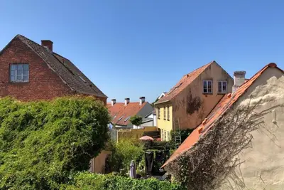 Image de Hyggelig lejlighed til 5 gæster på 3 værelser, med eget køkken, bad og toilet
