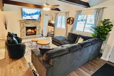 Image de Brand New Peaceful Retreat in The Pocono Mountains