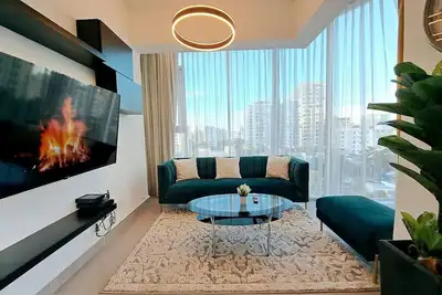 Image de Stylish, City Center Condo