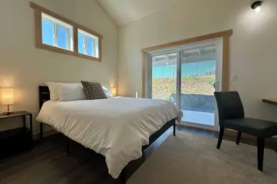 Image de European Style Cottage in Oregon's Willamette Valley Wine Country - Cottage #1