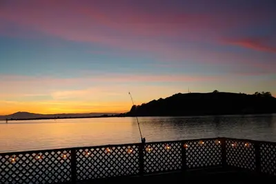 Image de Pier on the Bay\n