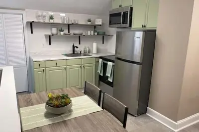 Cozy 2 Bdrm apt in Wilmington