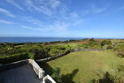 Image de Private 3 bed with ocean views.