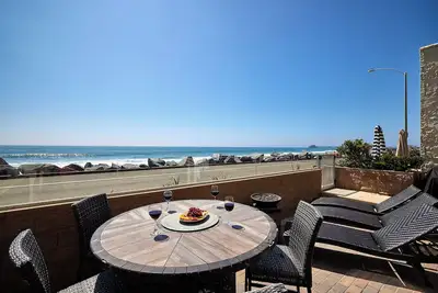 Image de Book Now Summer Discount Ocean Front Pet Friendly