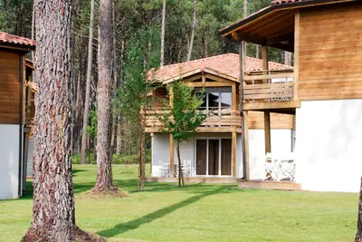 Image de Confortable appartement pour 4 personnes avec Wifi, piscine, Tv, terrasse et animaux admis