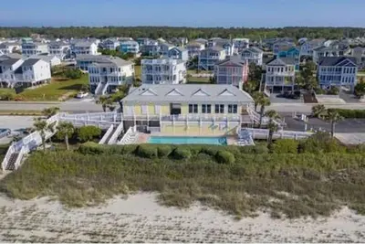 Image de 1st floor Winding River 2 bed condo with\nBeach house on Holden! !