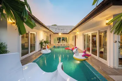 Image de Sorrento Pool Villa Bang Lamung Pattaya