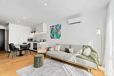 Image de Alpine Adventurer's Abode