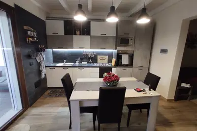 Image de House in the center