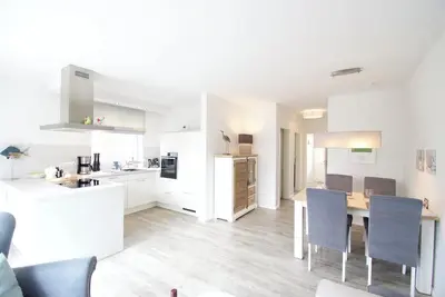 Image de Das 2019 Liebevoll Eingerichtete Haus Befindet Sich in Ruhiger Lage von Norden