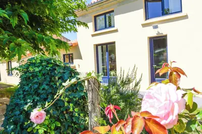 Image de Maison de campagne rénovée, idéal famille et groupe d'amis