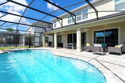 Image de Luxury Home 8 Bedroom Pool Game Room at Sonoma