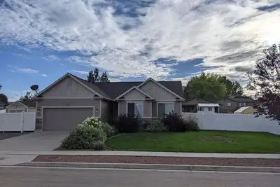 Image de The Beautiful House!