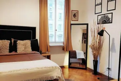 Image de Nice apartment half a block from the obelisk!