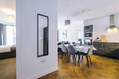 2 Bedroom Apartment with Balcony