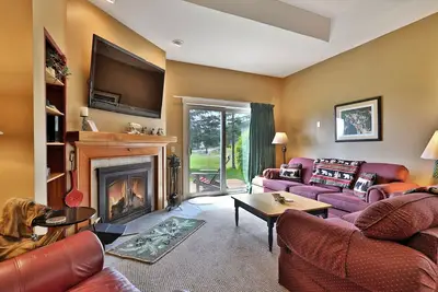 Direct Ski Access from this Solitude Condo at Okemo