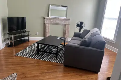 Image de Adorable West Side Cottage free Onsite Parking