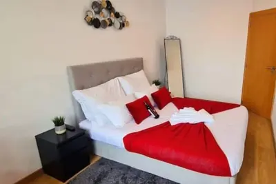 Image de Spacious flat in the center