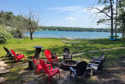 Image de Lake Therapy - Lakefront, Charming, and Fun with Water Toys!