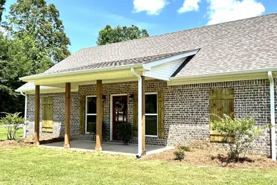 Image de Free Ride to & from Ole Miss Football Games! Country Charm - Minutes to Town