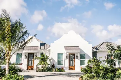 Image de Luxury Cottage, 2bd/2ba on 7 Mile Strip