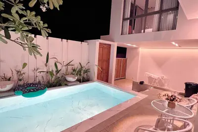 4-bedroom house in cool Tambon Choeng Thale with Ac, WiFi