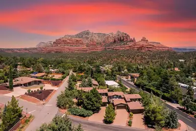 Image de Uptown Sedona Gem: 3-Bed Townhome with Majestic Views and Central Location