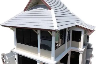 Image de Why rent an apartment or condo?\nWhen you can get the Entire house.