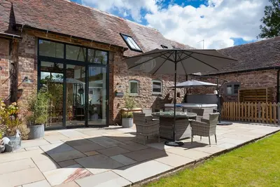 Image de The Cart House - a stunning converted barn sleeping four guests