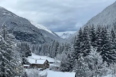 Image de Le Kristalin 4★ | Skis aux Pieds | Piscine & Spa | Vallorcine – Chamonix