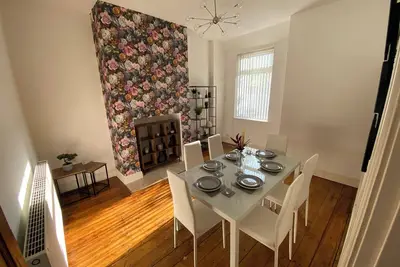 Image de 9 bed - Huge Price Reductions For week to month stays