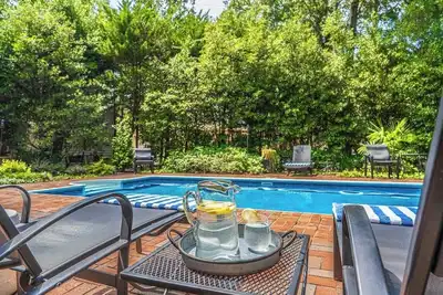 Image de Historic Tremont Cottage with Pool