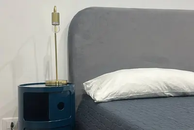 Image de Apartment with three rooms and beautiful sea view, right in the center.