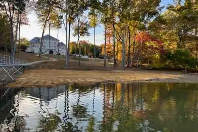 Image de Lakefront Manor\n