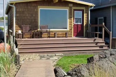 Moclips Sand Dollar Beach House - Beautiful Beach Front Home