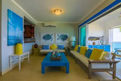 Image de ☆Gorgeous Beachfront Penthouse for Big Families☆